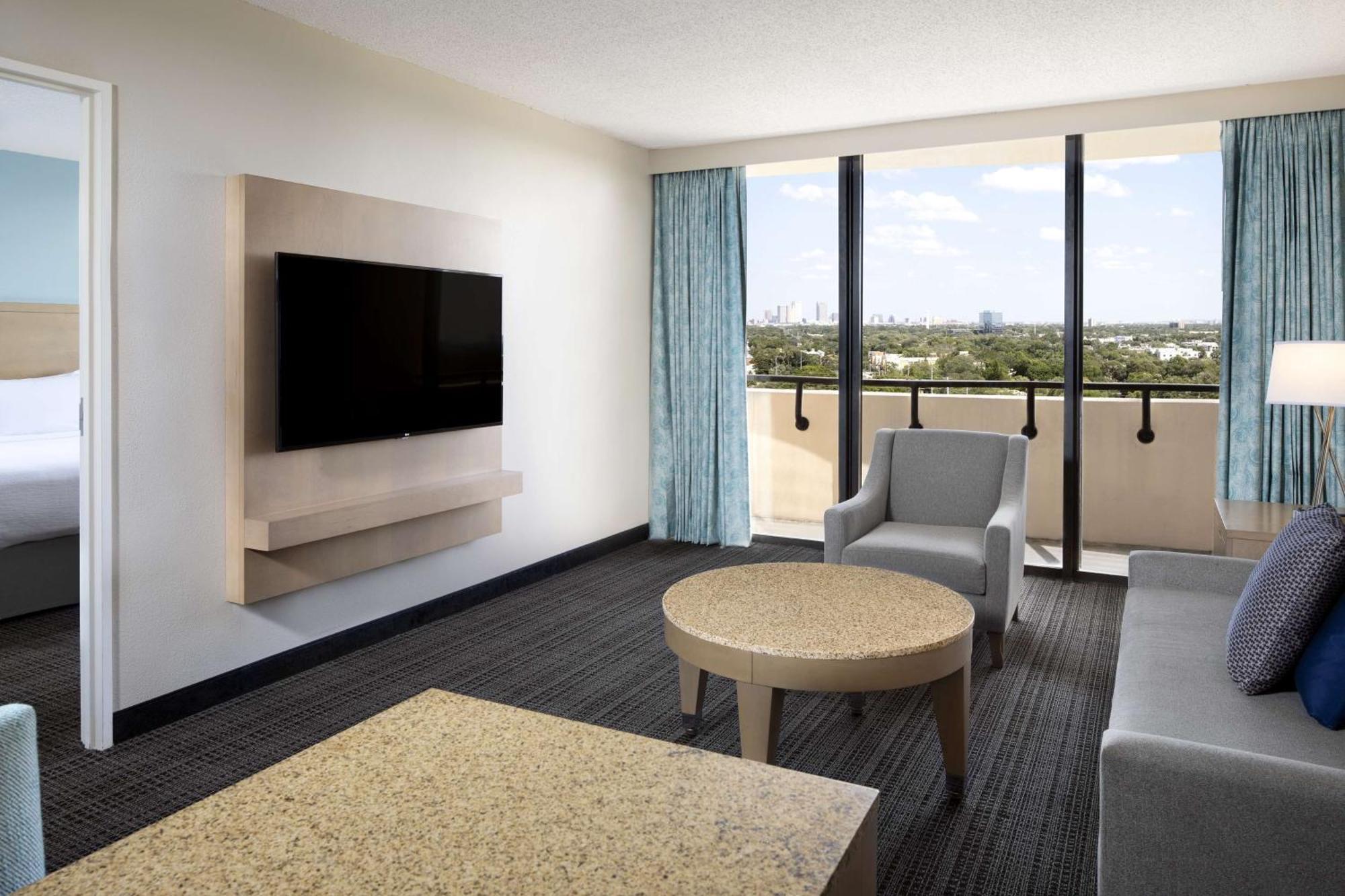 Embassy Suites By Hilton Tampa Airport Westshore Bagian luar foto