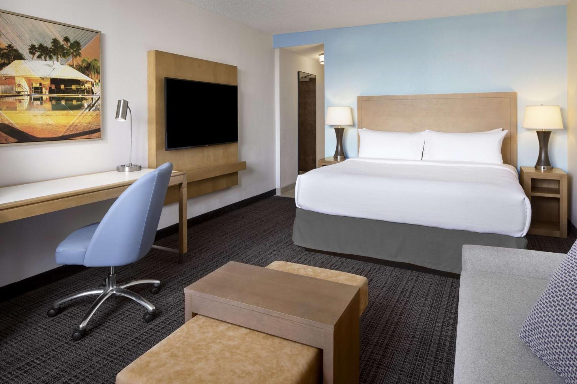 Embassy Suites By Hilton Tampa Airport Westshore Bagian luar foto